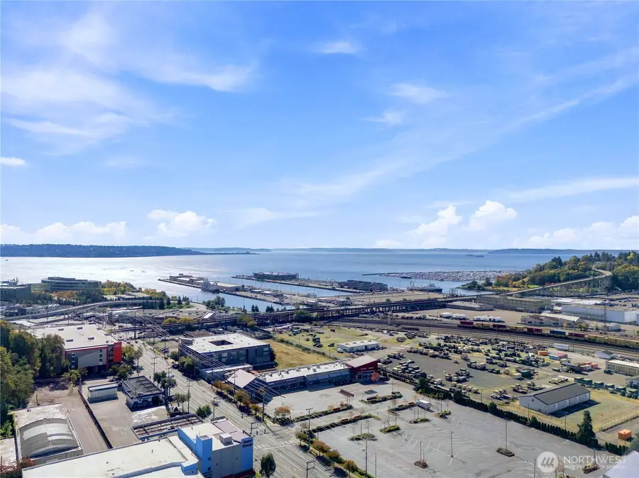 2030 13th Avenue W #101, Seattle, WA 98119 - #2
