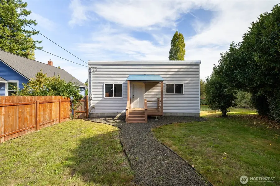 1405 Flower Avenue, Port Orchard, WA 98366 - #2
