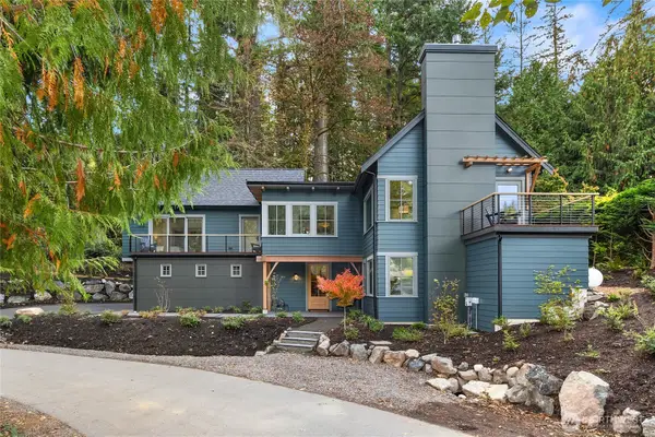 7693 NE Beverly Lane, Bainbridge Island, WA 98110