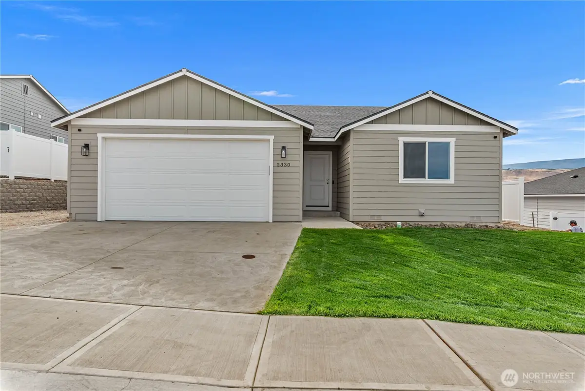 2330 Noah Street Se, East Wenatchee, WA 98802 - #1