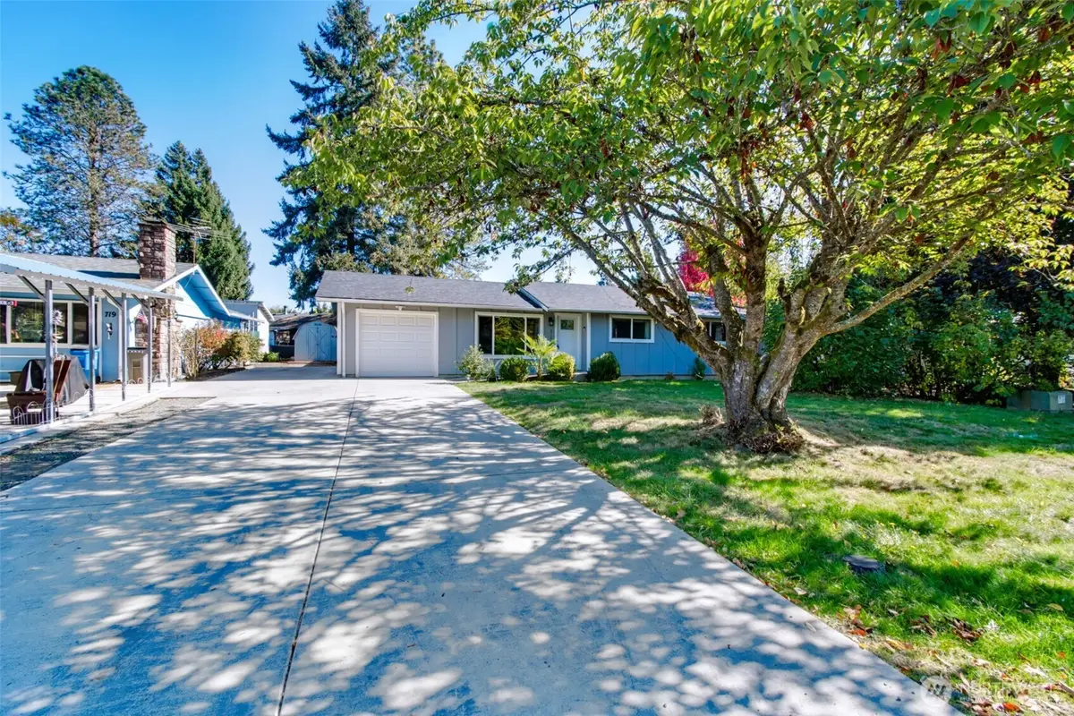 715 NE 3rd Avenue, Battle Ground, WA 98604 - #1