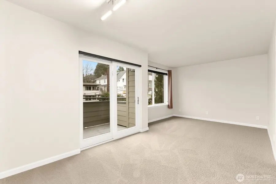 3926 1st Avenue Ne #31, Seattle, WA 98105 - #3