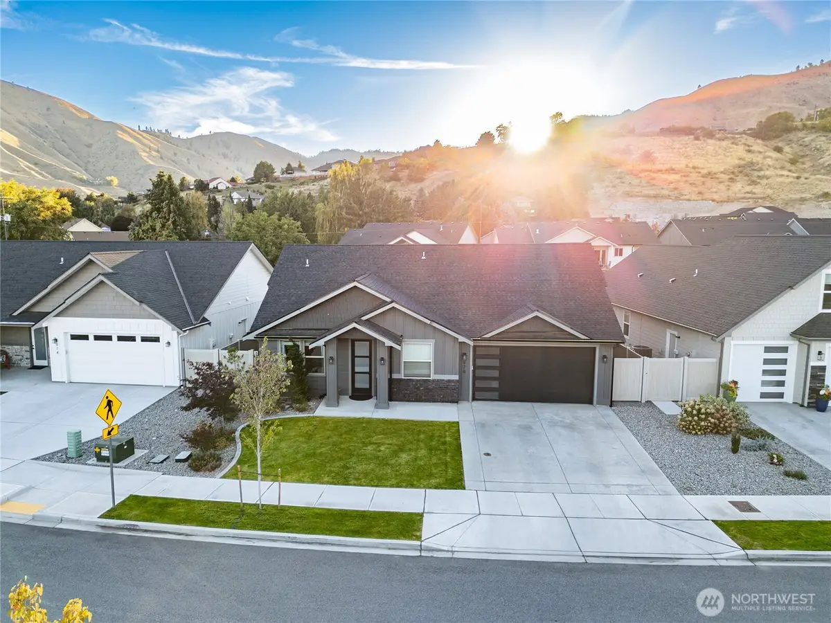 978 Racine Springs Drive, Wenatchee, WA 98801 - #1