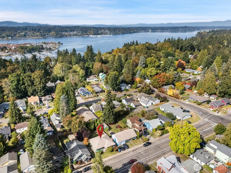 1321 Puget Street Ne, Olympia, WA 98506 - #3