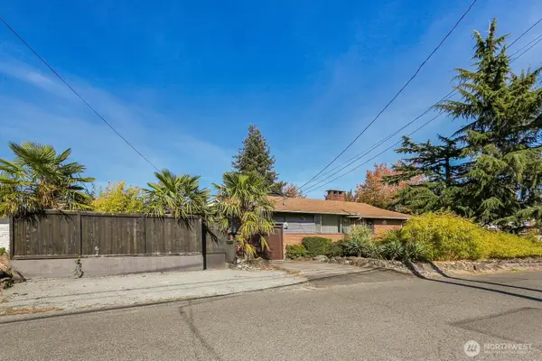 7767 Beacon Avenue S, Seattle, WA 98118