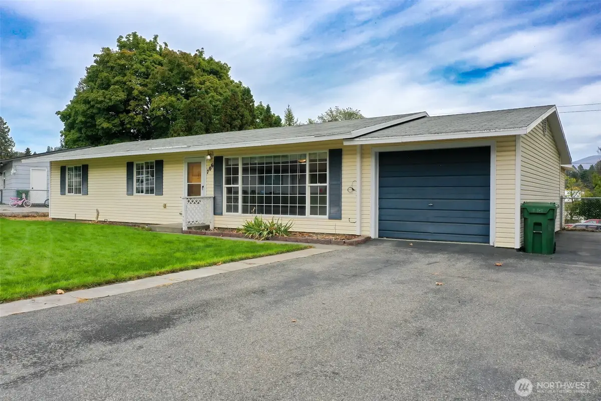 706 Sunrise Drive, Omak, WA 98841 - #1