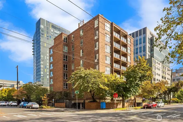 905 Cherry Street #706, Seattle, WA 98104