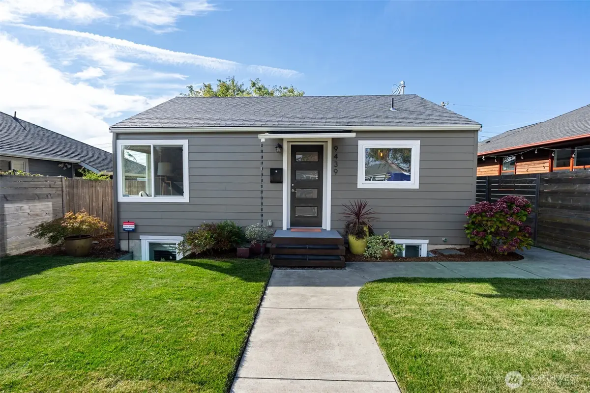 9439 21st Avenue Sw, Seattle, WA 98106 - #1