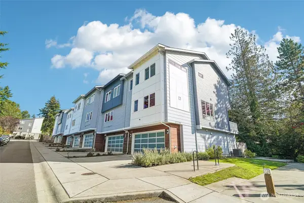 17720 80th Avenue Ne #101, Kenmore, WA 98028