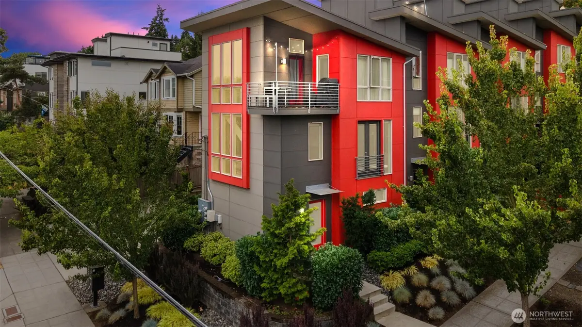 2201 W Ruffner Street, Seattle, WA 98199 - #1