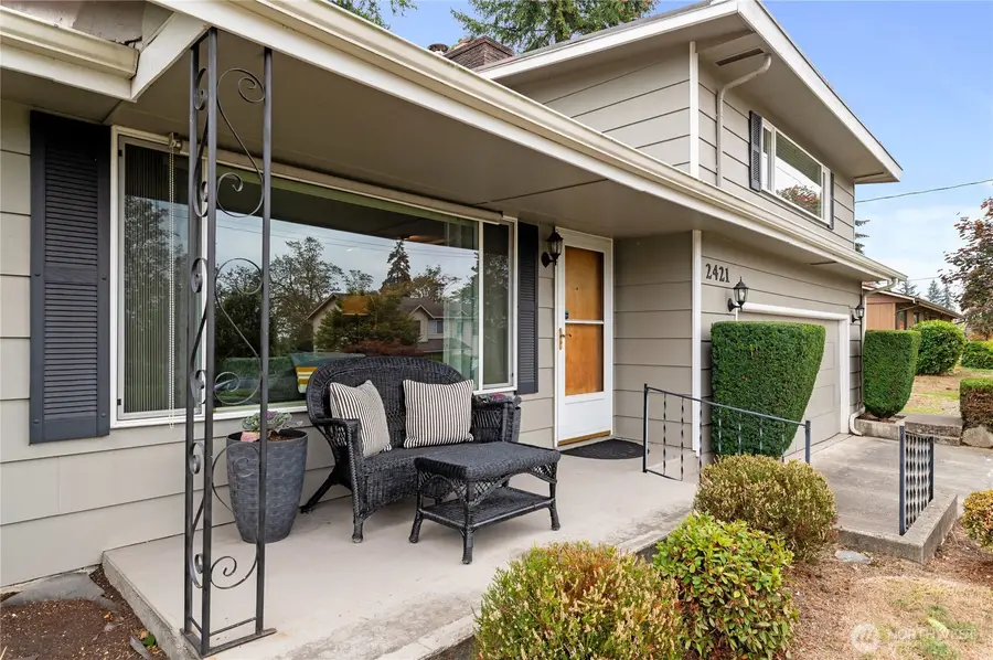 2421 94th Avenue E, Edgewood, WA 98371 - #3