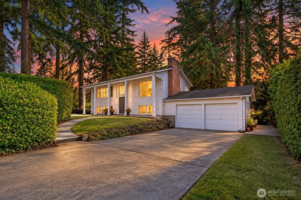 7721 NE 24th Street, Medina, WA 98039 - #1