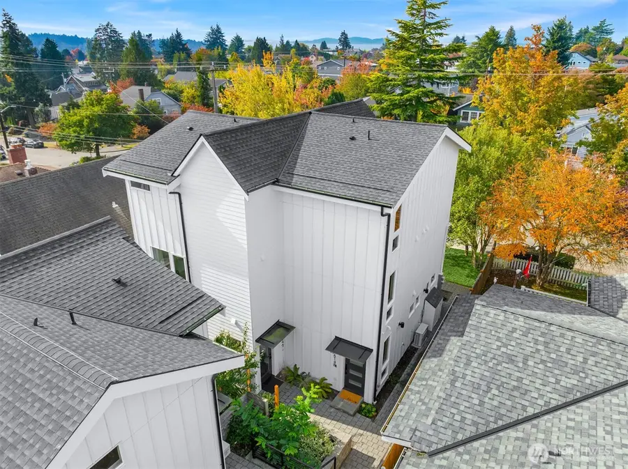 7514 28th Avenue Nw #B, Seattle, WA 98117 - #2