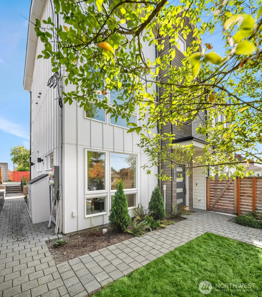 7514 28th Avenue Nw #B, Seattle, WA 98117 - #3