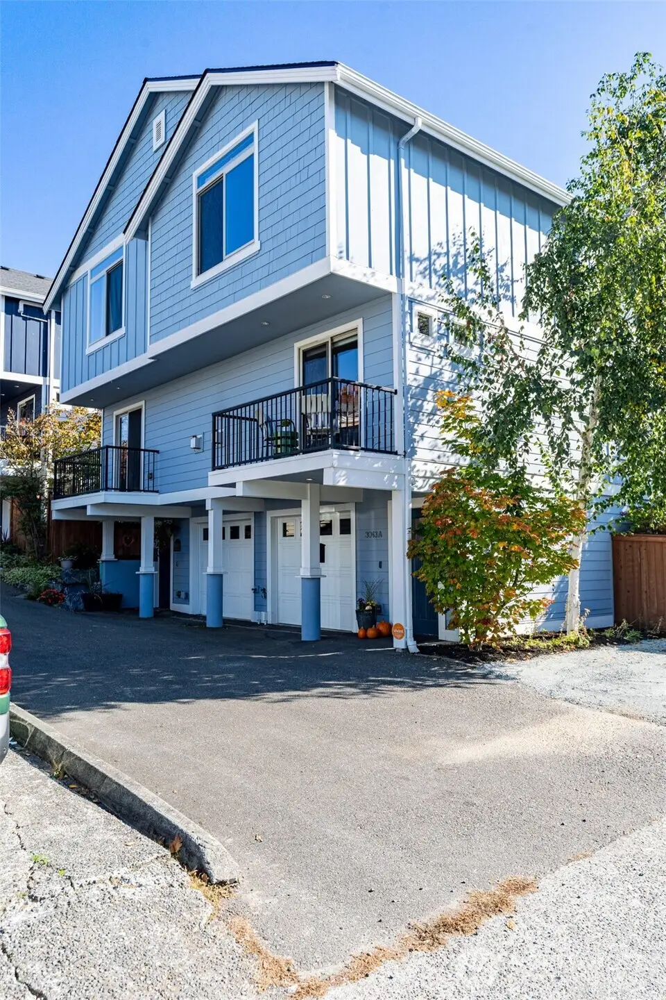 3043 59th Avenue Sw #A, Seattle, WA 98116 - #1