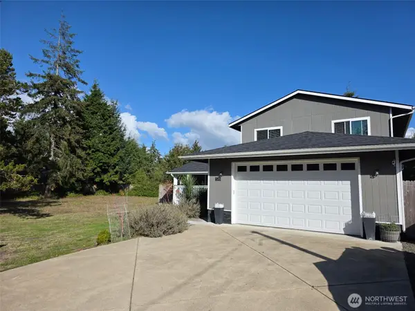 578 Meadow Avenue Ne, Ocean Shores, WA 98569