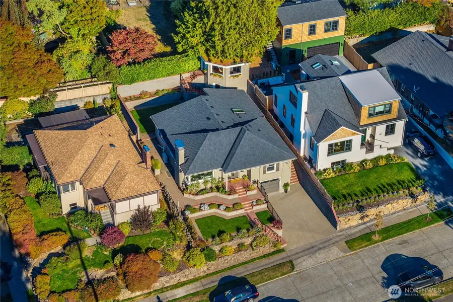 3542 43rd Avenue W, Seattle, WA 98199 - #2