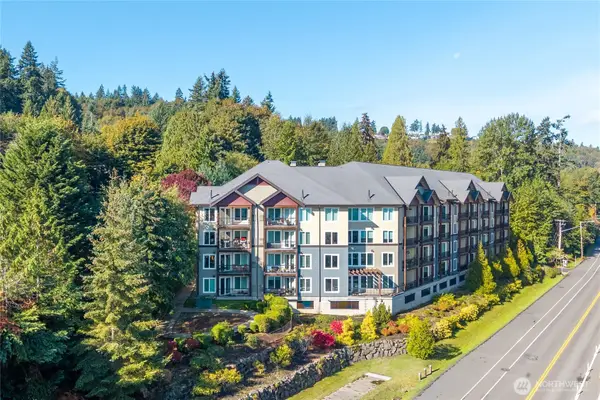 18707 SE Newport Way #410, Issaquah, WA 98027