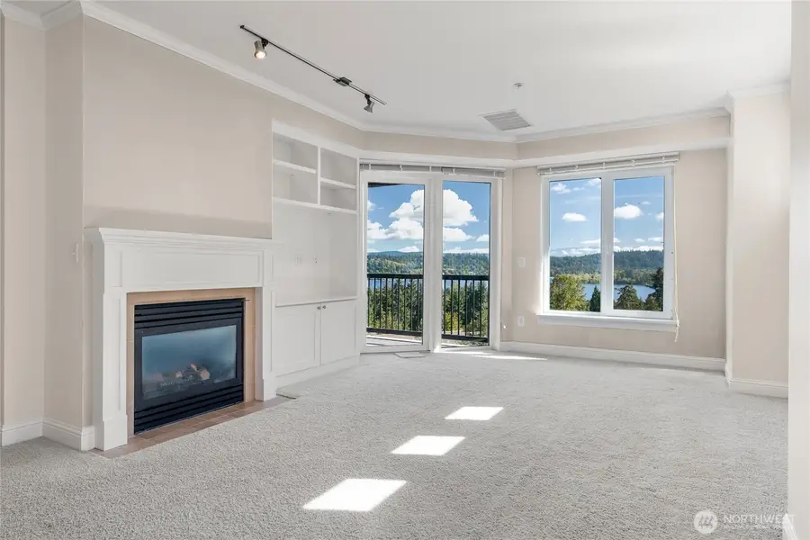 18707 SE Newport Way #410, Issaquah, WA 98027 - #3