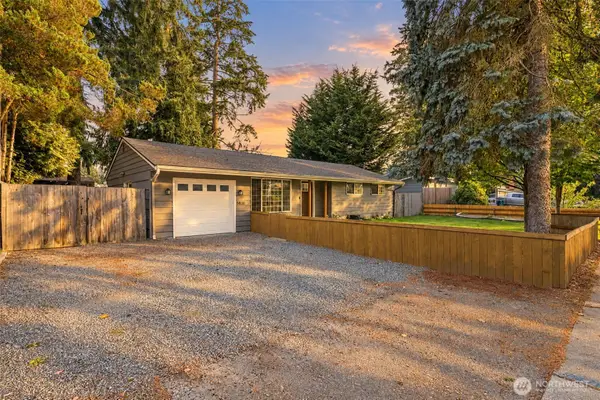 5830 176th Street Sw, Lynnwood, WA 98037