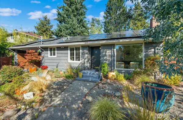 3604 SW Thistle Street, Seattle, WA 98126