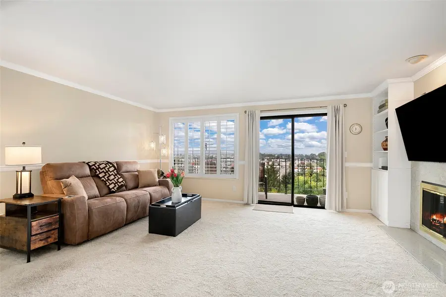 317 Kennebeck Avenue S #204, Kent, WA 98030 - #2