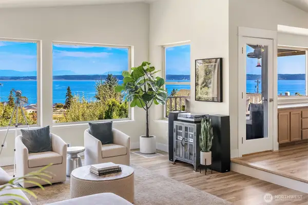 1379 SE Camano Drive, Camano Island, WA 98282