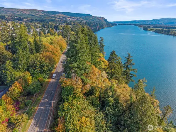 620 Columbia Street #10, Cathlamet, WA 98612