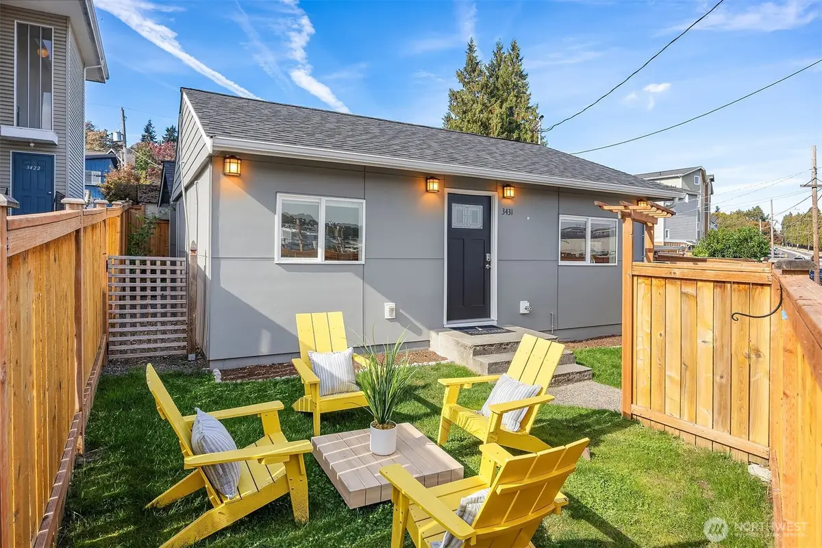 3431 Gilman Avenue W, Seattle, WA 98199 - #1