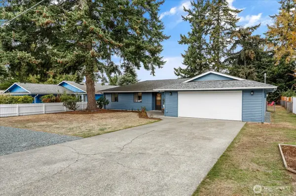 2712 Sun Vista Circle, Clinton, WA 98236