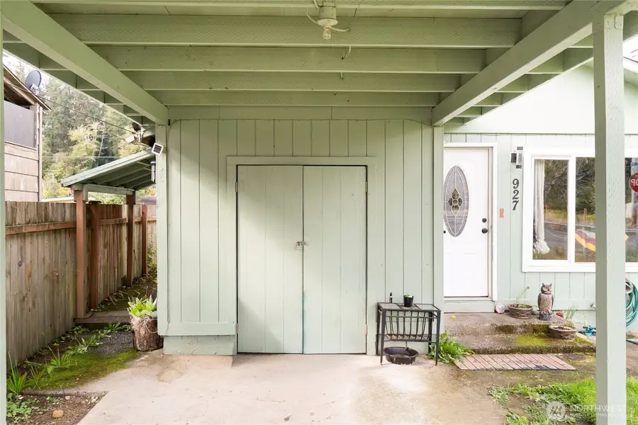 927 Monroe Street, Hoquiam, WA 98550 - #2