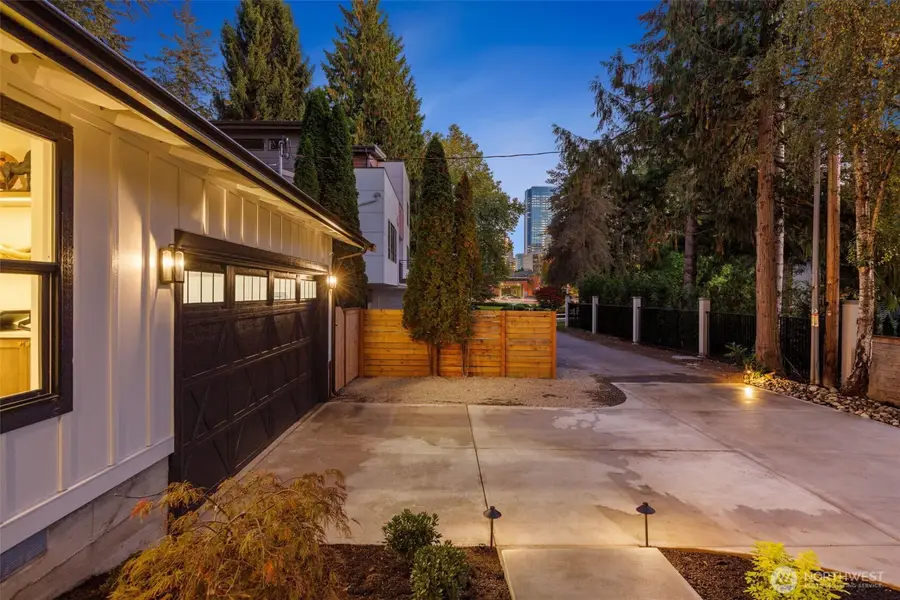 10836 NE 12th Place, Bellevue, WA 98004 - #2