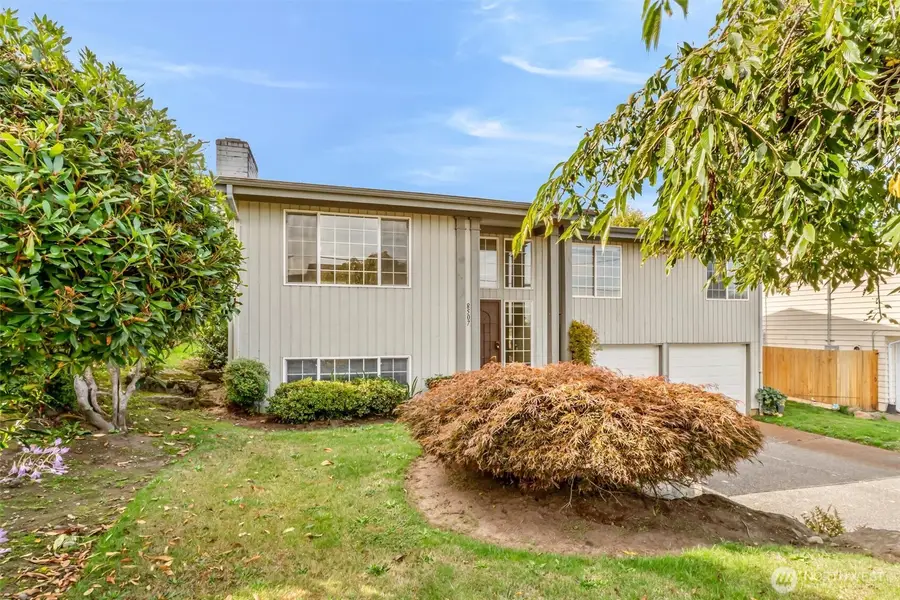8507 39th Avenue S, Seattle, WA 98118 - #2