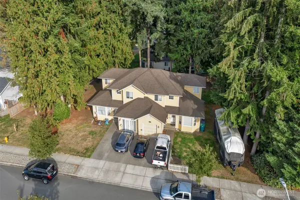 11727 47th Avenue Ne #A & B, Marysville, WA 98271