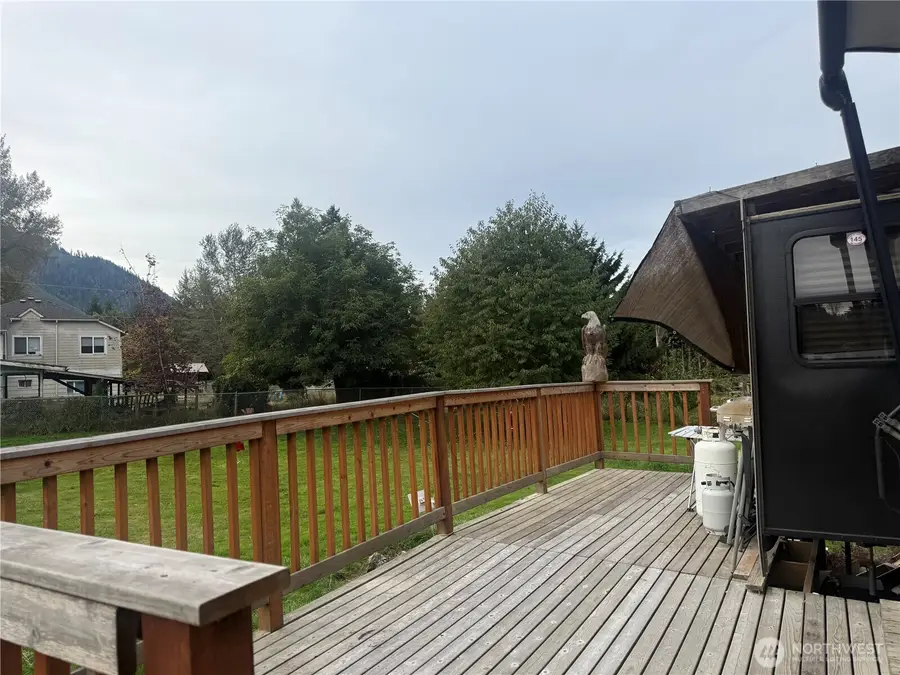 414 Noble Street Ct, Hamilton, WA 98255 - #2