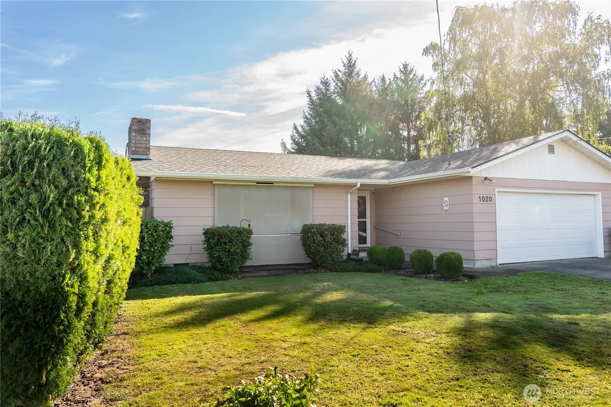 1020 33rd Avenue, Longview, WA 98632 - #1
