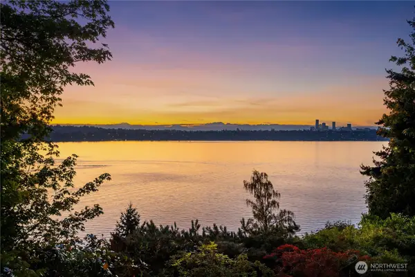 4429 Forest Avenue Se, Mercer Island, WA 98040