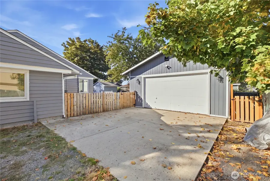 1305 S 118th Street, Tacoma, WA 98444 - #2