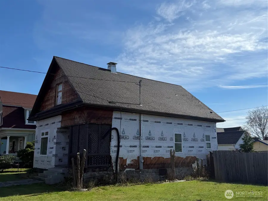 815 6th Street, Anacortes, WA 98221 - #3