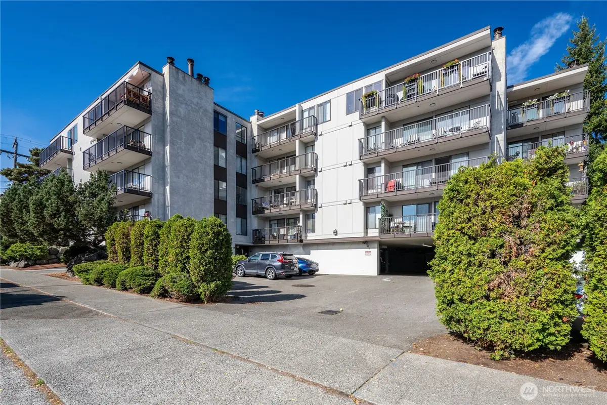 550 Aloha Street #201, Seattle, WA 98109 - #1