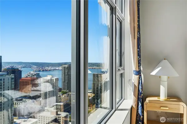 583 Battery Street #3602N, Seattle, WA 98121
