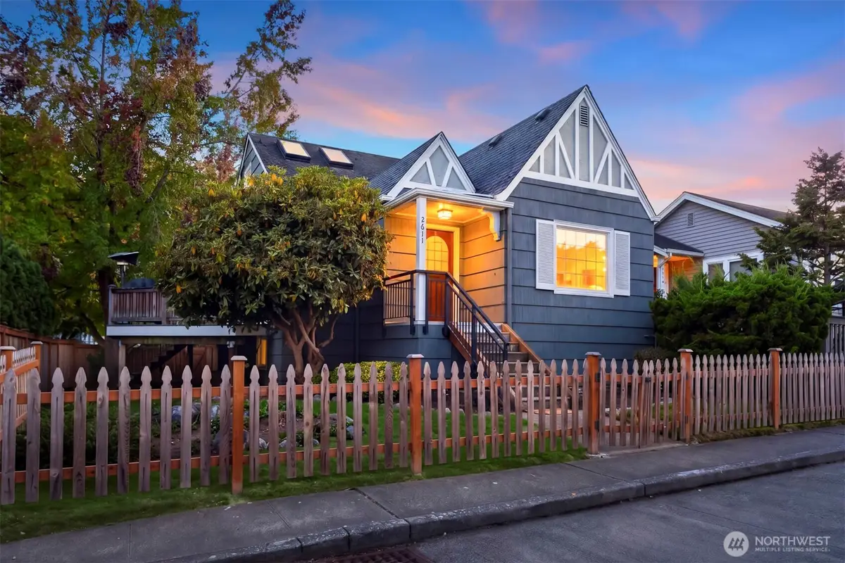 2611 24th Avenue E, Seattle, WA 98112 - #1