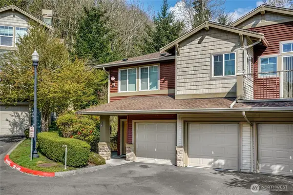 21507 42nd Avenue S #E2, SeaTac, WA 98198