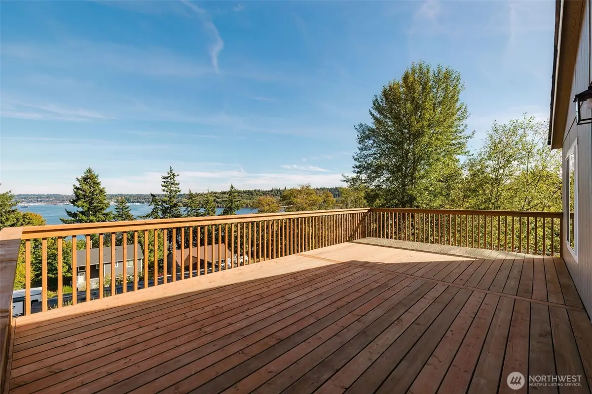 2050 1st Avenue W, Bremerton, WA 98312 - #1