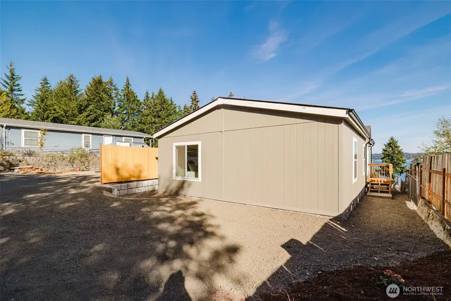 2050 1st Avenue W, Bremerton, WA 98312 - #3