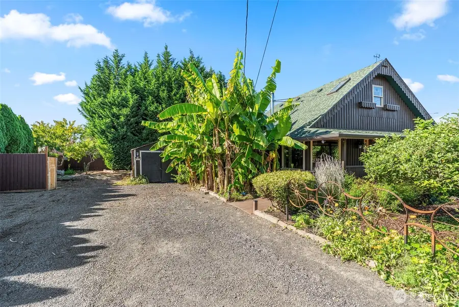1423 Ross Avenue, Kelso, WA 98626 - #2
