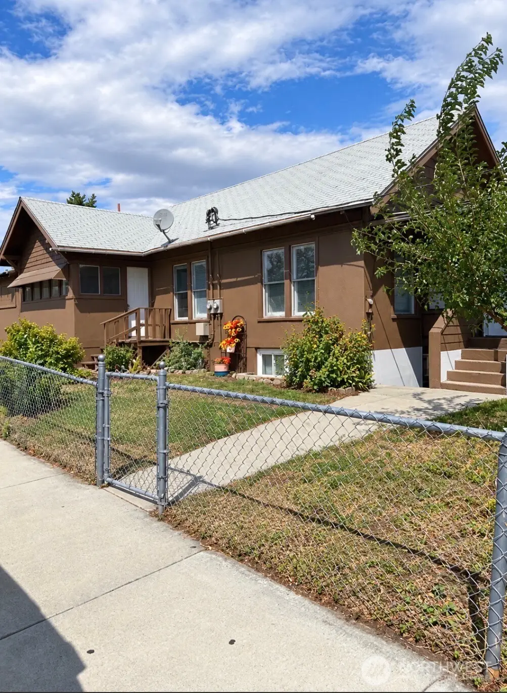 613 Alaska St., Wenatchee, WA 98801 - #1
