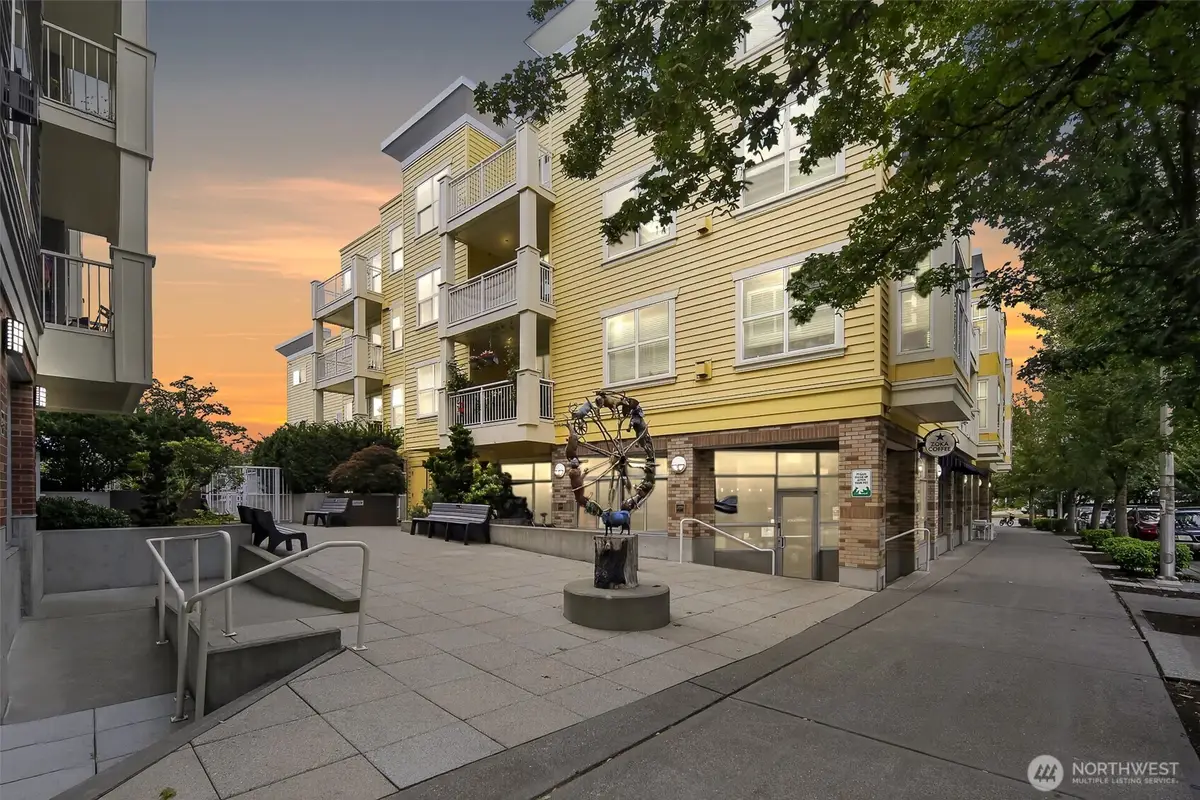 2901 NE Blakeley #401, Seattle, WA 98105 - #1