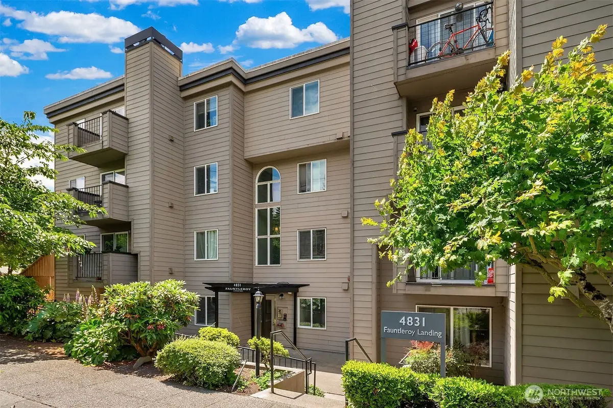 4831 Fauntleroy Way Sw #305, Seattle, WA 98116 - #1
