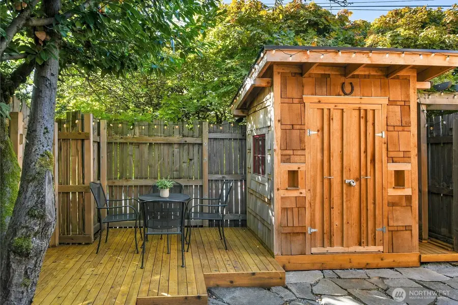 8024 16th Avenue Ne, Seattle, WA 98115 - #3
